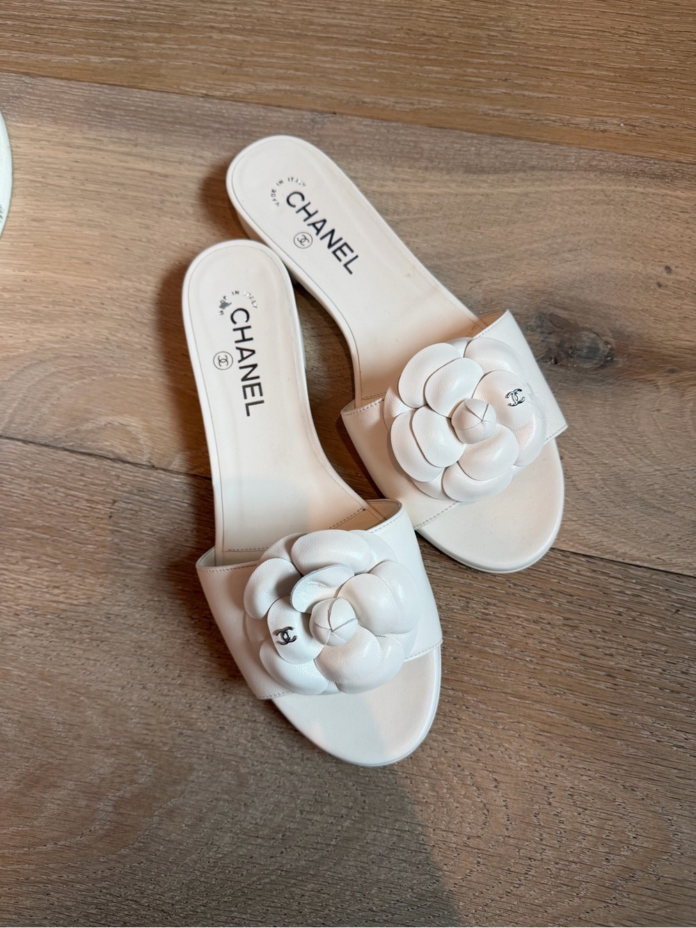 CHANEL White Leather Camellia Slide Mules